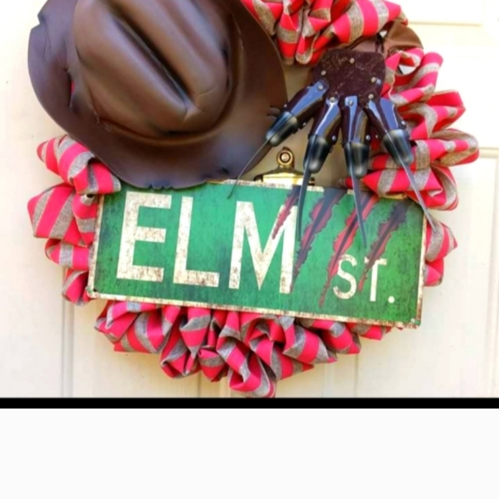 18" Nightmare on Elm Street Wreath